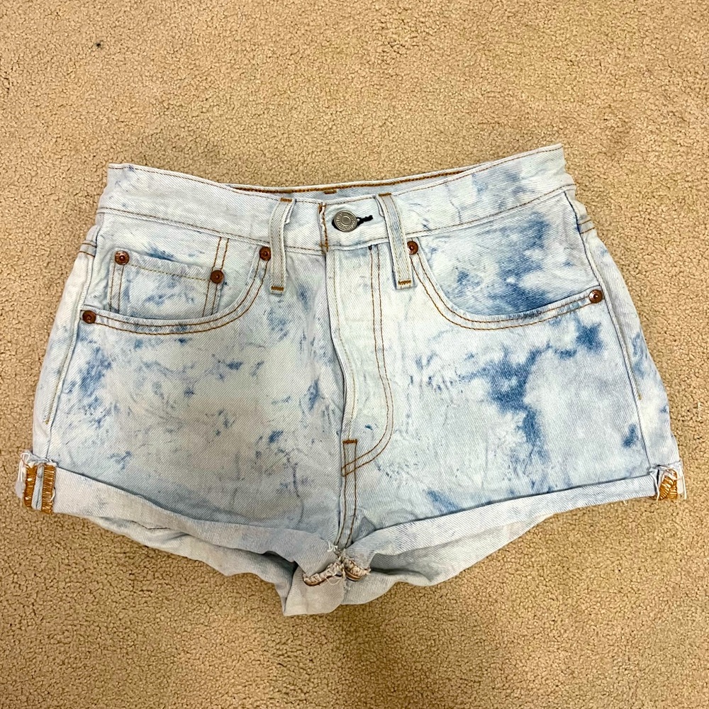 Levi’s jean shorts
